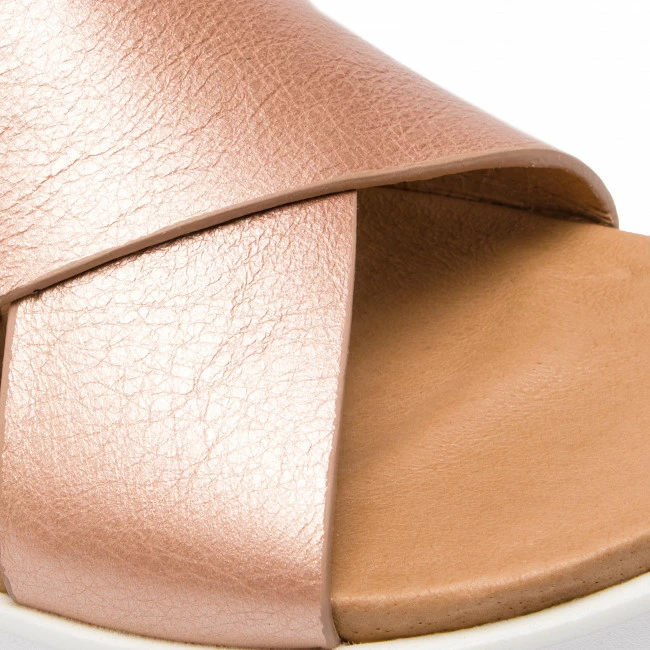 Casual Mules Slides UGG - W Kari Metallic 1092669 W/Rgl Beige 6 Casual Mules Slides UGG - W Kari Metallic 1092669 W/Rgl Beige - Image 6